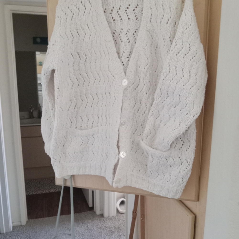 Hand Knit Women's White Knit Sweater